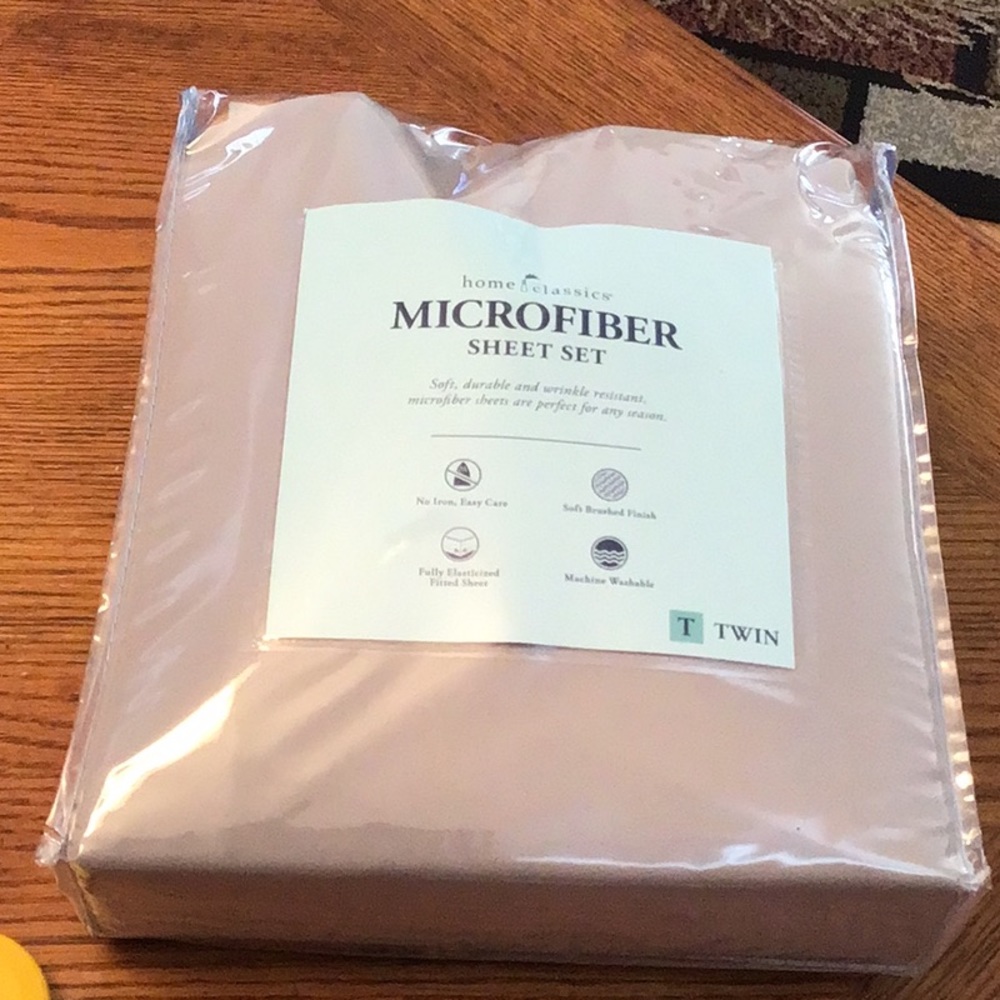 NWT microfiber twin sheet set